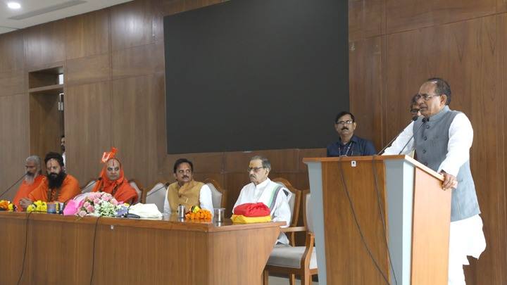 रामानुजाचार्य संस्कृत विश्वविद्यालय स्थापित होगा रीवा में :मुख्यमंत्री श्री चौहान